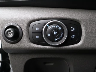 Ford Transit Ford Transit 2.0TDCI 170PK L4H3 Jumbo | Airco | Navigatie | 3-Persoons | Betimmering - afbeelding nr 9