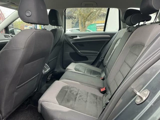Volkswagen Golf Volkswagen Golf 1.0 TSI Life LED Navi CarPlay Adaptive Cruise Climate Trekhaak - afbeelding nr 8