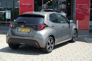 Toyota Yaris Toyota Yaris Hybrid 115 First Edition Automaat | Apple Carplay / Android auto - afbeelding nr 4