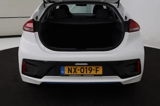Hyundai IONIQ Hyundai IONIQ 1.6 GDi i-Motion | Adaptive cruise | Camera |  Navigatie | Climate control | PDC | Bluetooth | DAB | LED - afbeelding nr 9
