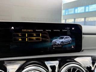 Mercedes-Benz A-Klasse Mercedes-Benz A-klasse AMG 35 4MATIC Edition 1|Pano|Burmester|Milltek|Sfeer|Hemelverlichting - afbeelding nr 62