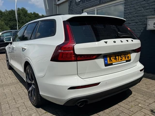 Volvo V60 Volvo V60 2.0 B3 Autom. Advantage + Camera + Nav + D -glas + 18 inch Lmv - 2021 - afbeelding nr 4