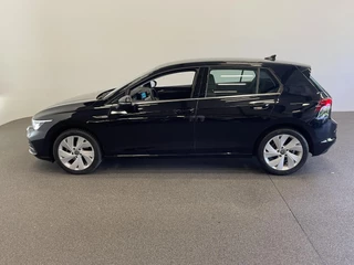 Volkswagen Golf Volkswagen Golf 1.5 eTSI Style Airco ECC Carplay Navi Adaptive Crusie Control Massagestoel AGR Ambiente verlichting - afbeelding nr 5