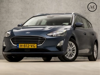 Ford Focus Automaat (APPLE CARPLAY, GROOT NAVI, STUUR/STOELVERWARMING, ADAPTIVE CRUISE, SPORTSTOELEN, CAMERA, KEYLESS, TREKHAAK, NIEUWSTAAT) - afbeelding nr 1