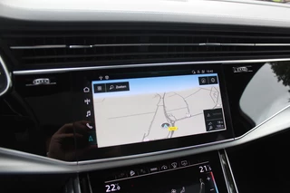 Audi Q8 Audi Q8 55 TFSI e quattro Pro Line S / Vol opties!! / Trekhaak / Panoramadak / 360Camera / Head-up / 22'' / Softclose / B&O / Luchtvering / Keyless / Stuurverwarming / Sfeerverlichting / Stoelventilatie + verwarming / Dodehoek / - afbeelding nr 21