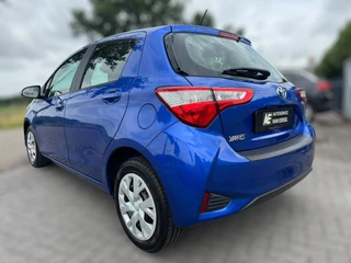 Toyota Yaris Toyota Yaris 1.5 VVT-i Aspiration DEALER ONDERHOUDEN / NL AUTO / CAMERA / NAVIGATIE / BLUETOOTH / VOLLE TANK - afbeelding nr 33
