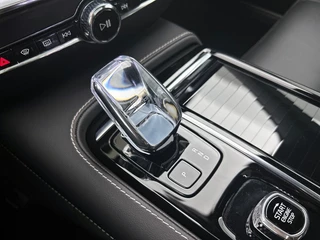 Volvo V60 Volvo V60 2.0 T6 AWD Plus Dark | 360° Camera | Panoramadak | Harman/Kardon - afbeelding nr 10