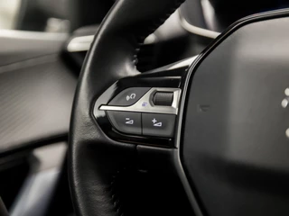 Peugeot 2008 Peugeot 2008 1.2 PureTech Sport (VIRTUAL COCKPIT, APPLE CARPLAY, GROOT NAVI, LEDER, 360 CAMERA, SPORTSTOELEN, LED KOPLAMPEN, GETINT GLAS, LANE ASSIST, DAB+, NIEUWSTAAT) - afbeelding nr 21