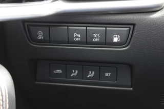 Mazda CX-60 Mazda CX-60 2.5 e-SkyActiv PHEV Homura / Trekhaak / Panoramadak / 360Camera / Head-up / Leder / Keyless / 20'' / Dodehoek / DAB / Navigatie / Stoelverwarming / ACC - afbeelding nr 26