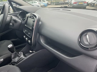Renault Clio Renault Clio Estate 0.9 TCe Limited - afbeelding nr 21
