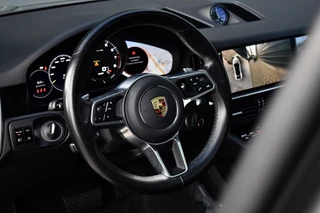 Porsche Cayenne | Panoramadak | ACC | Sportuitlaat | Soft-Close | Sport Chrono | Bose | Luchtvering | CarPlay | Orig. NL | - afbeelding nr 22