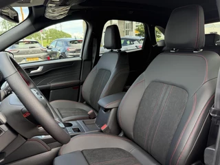 Ford Kuga Ford Kuga 2.5 PHEV ST-Line X 243pk | Driver Assistance pack | Matrix LED | Black Package | Wegklapbare Trekhaak | Panoramadak | Winterpack | 2.100kg Trekgewicht - afbeelding nr 22