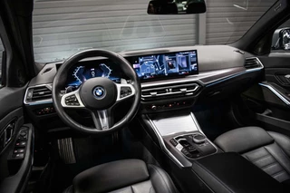 BMW 3 Serie BMW 3-serie 330e xDrive Touring Hybrid | Vol | M Sport | Panodak | H&K | Innovation | 19 inch | - afbeelding nr 19