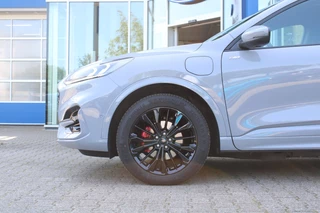 Ford Kuga Ford Kuga 2.5 PHEV Graphite Tech Edition 225pk | Driver Assistance Pack | Technology pack | Wegklapbare Trekhaak  | Panorama dak | Winterpack | Verlengde fabrieksgarantie tot 05-2028 - afbeelding nr 44