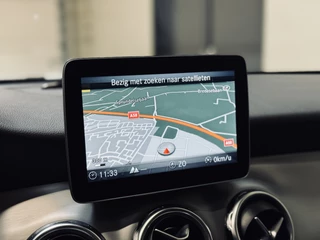 Mercedes-Benz GLA Mercedes-Benz GLA 180 AMG Line | Panorama | NAP | BTW - afbeelding nr 17