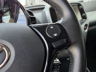 Toyota Aygo Toyota Aygo 1.0 VVT-i x-play, Camera! Carplay! Apk 3-2026! Zondag OPEN! - afbeelding nr 19