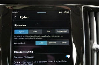 Volvo V60 Volvo V60 T6 Plug-in hybrid AWD Plus Dark | HK Audio | 19