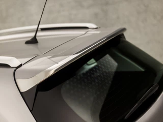 Peugeot 2008 Peugeot 2008 1.2 PureTech Sport Automaat (APPLE CARPLAY, NAVIGATIE, CAMERA, CLIMATE, LEDER, SPORTSTOELEN, PARKEERSENSOREN, CRUISE, LM VELGEN, NIEUWSTAAT) - afbeelding nr 29