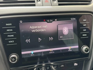 Škoda Octavia Skoda Octavia Combi 1.0 TSI Sport Navigatiesysteem | Trekhaak | Apple CarPlay | Climate control | Cruise control | Getint glas | Parkeersensoren achter - afbeelding nr 15
