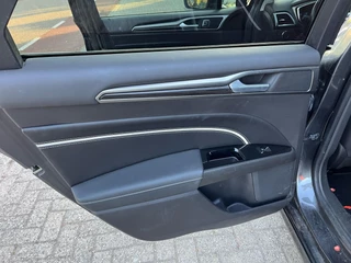 Ford Mondeo Ford Mondeo Wagon 2.0 IVCT HEV Vignale EXPORT Licht hagelschaden - afbeelding nr 17