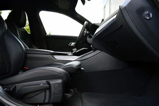 BMW 3 Serie BMW 3 Serie 320i M-Sport Business Edition Plus Rijklaarprijs-Garantie Leder Led Camera Navigatie 50 Jahre Edition - afbeelding nr 15