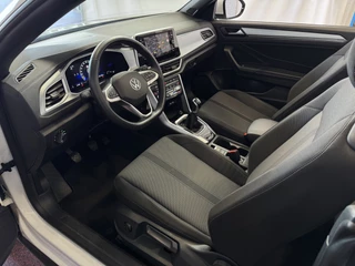 Volkswagen T-Roc Volkswagen T-Roc Cabrio TSI VIR.COCKPIT CARPLAY NAVI IQ.LED STOEL/STUUR.VERW DAB ADAP.CRUISE 05/2024 
