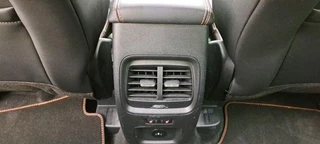 Ford Kuga Ford Kuga 2.5 PHEV ST-Line 225pk | Driver Assistance Pack | Winterpack | Technology Pack | AGR Stoelen | Half leder/Alcantara | - afbeelding nr 24