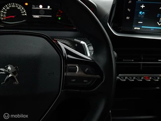 Peugeot 2008 PEUGEOT 2008 1.2 PURETECH AUTOMAAT/CAMERA/FULL LED/KEYLESS/CARPLAY/LANE ASSIST/16''LMV - afbeelding nr 39