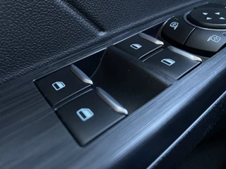 Ford Kuga Plug-in Hybrid | Navigatie | Stoelverwarming - afbeelding nr 17