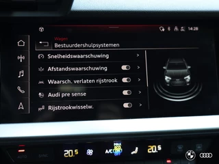 Audi A3 Audi A3 40 TFSIe S EDITION / AMBIENTE / MATRIX / HEADUP / RS ZETEL / 18