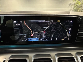 Mercedes-Benz GLE Mercedes-Benz GLE 350e AMG // Luchtvering // Soft Close // Alcantara Hemel // Trekhaak 3.500kg // Panoramadak // Head-Up // Burmester // Memory - afbeelding nr 22