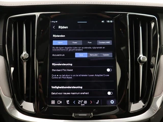 Volvo S60 Volvo S60 T6 PLUG-IN HYBRID LONG RANGE ULTIMATE BRIGHT TREKHAAK SCHUIFDAK - afbeelding nr 39