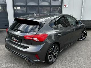 Ford Focus Ford Focus 1.0 EcoBoost ST Line Navi 18inch Led Winterpack NAP Dik! - afbeelding nr 28