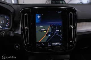 Volvo XC40 Volvo XC40 1.5 T2 Momentum | Schuifdak | Trekhaak | Camera | LED | stoel & stuurwielwarming | - afbeelding nr 6