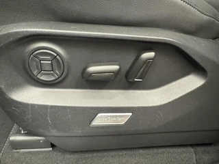 Volkswagen Touareg Volkswagen Touareg 3.0 TSi DSG R-Line 4Motion Navigatie-Pano-Elektr.Trekhaak-Achterasbesturing-Adapt.Cr.Contr-Carplay-Clima-Camera-Stoel/Stuurverwarming-Luchtvering-Headup - afbeelding nr 15