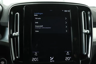 Volvo XC40 Volvo XC40 1.5 T5 Recharge Business Pro | Panoramadak | Adaptive cruise | Carplay | Navigatie | Standkachel | Keyless | PDC | Getint glas | PHEV - afbeelding nr 25