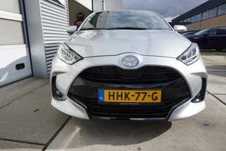 Toyota Yaris |Navi|Carplay|PDC V+A|Camera|HUD|Stoel en stuurverwarming|17 Inch|JBL| - afbeelding nr 2