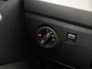 SEAT Ibiza (SCHUIFDAK, APPLE CARPLAY, GROOT NAVI, CLIMATE, CAMERA, SPORTSTOELEN, LM VELGEN, CRUISE, NIEUWE APK, NIEUWSTAAT) - afbeelding nr 22