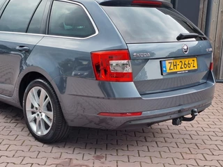 Škoda Octavia Škoda Octavia Combi 1.0 TSI Greentech Ambition Business | LED | Trekhaak | Navi | PDC | App-connect | - afbeelding nr 41