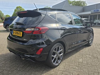 Ford Fiesta Ford Fiesta 1.0 EcoBoost Hybrid ST-Line X 125pk Trekhaak | Panorama dak / Open dak | Winterpack | Apple Carplay | Achteruitrijcamera - afbeelding nr 3