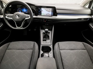 Volkswagen Golf (APPLE CARPLAY, VIRTUAL COCKPIT, GROOT NAVI, KEYLESS, SFEERVERLICHTING, SPORTSTOELEN, STOELVERWARMING, LED KOPLAMPEN, LANE ASSIST, NIEUWSTAAT) - afbeelding nr 6
