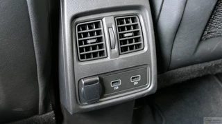 Renault Captur Renault Captur TCe 140 EDC Automaat Intens - afbeelding nr 23