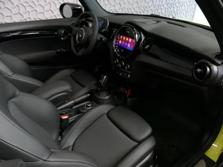 MINI Cooper S Cabrio MINI Cooper S Cabrio Mini 2.0 180PK ESSENTIAL BLACK PACK LEER CARPLAY LED STOELVERW. 09/2023 - afbeelding nr 30