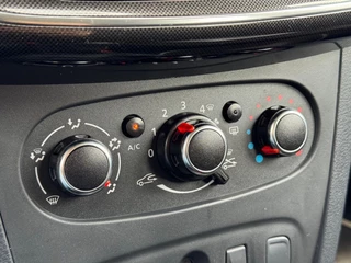 Dacia Sandero Dacia Sandero 0.9 TCE 90pk Laureate Airco Cruise Camera Navi DAB PDC - afbeelding nr 11