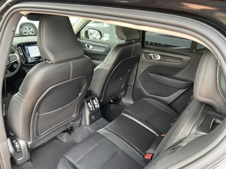 Volvo XC40 Volvo XC40 1.5 T5 Recharge 262 pk Momentum Pro Panoramadak Camera Parkeersensoren Navigatie Led Koplampen Plug In Hybride NL Auto 1e Eigenaar Lage Kilometerstand - afbeelding nr 19