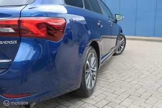 Toyota Avensis Toyota Avensis1.8 VVT-i Executive Business AUTOMAAT,TREKHAAK - afbeelding nr 3