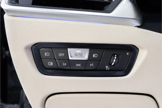 BMW 3 Serie Schuifdak Trekhaak HUD 1e Eig - afbeelding nr 40