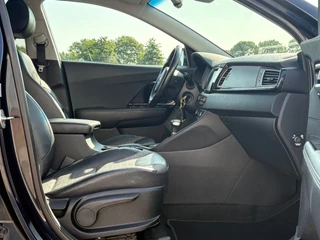 Kia Niro Kia Niro 1.6 GDi Hybrid ExecutiveLine | Gravity Blue | Schuifdak/Trekhaak/Carplay/CAM - Chique & Zuinig! - afbeelding nr 16