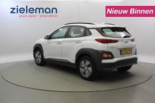 Hyundai Kona Hyundai Kona Electric Comfort 64 kWh - Carplay, Camera, Cruise - afbeelding nr 2