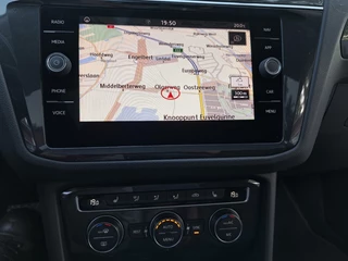 Volkswagen Tiguan Volkswagen Tiguan 1.5 TSI 150 Pk ACT Highline Dsg-7 Pano Digitaal dashboard - afbeelding nr 21